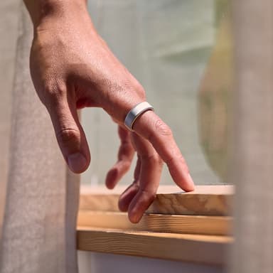 Oura Ring smarttring 4 størrelse 9 (Brushed Silver)