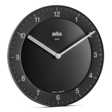 Braun klassisk veggklokke