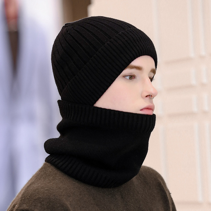 Strikket hatt og nakkevarmer - Menn - Svart