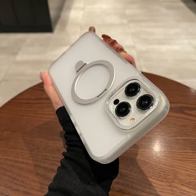 Magnetisk telefondeksel med usynlig stativ som er kompatibel med MagSafe Sølv  iPhone 15 Pro