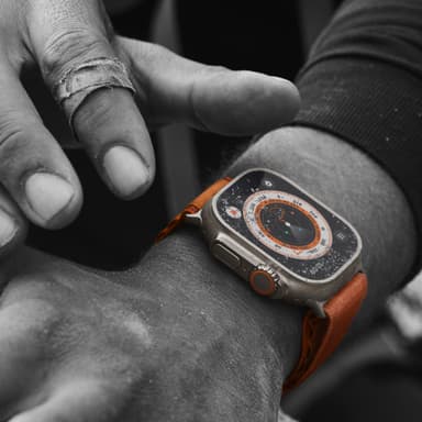Apple Watch Ultra 49mm GPS+CEL Titanium S (Grønn/Alpine Loop)