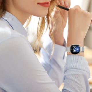 Klockarmband i rostfritt stål Sølv Fitbit Versa 3 / Versa 4 / Sense 2