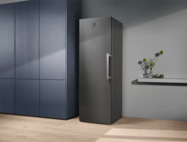 Electrolux Fryseskap LUT5NE28U2 (Stål)