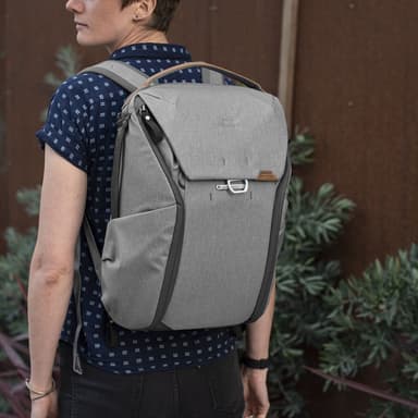 Peak Design Everyday Backpack V2 20L