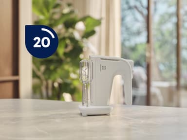 Electrolux Mattino 2.0 håndmikser EHM4W (hvit)