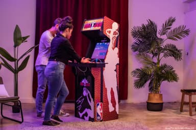 Arcade 1 UP NBA Jam arkademaskin Shaq Edition