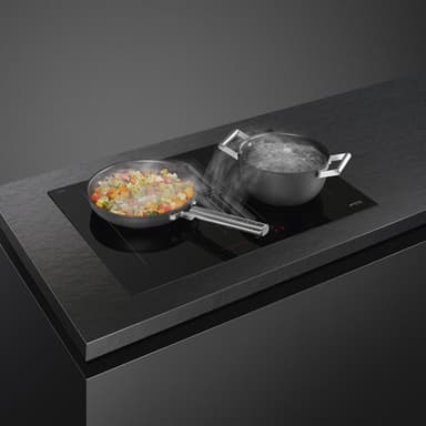 Smeg Platetopp med integrert ventilasjon HOBD472D2