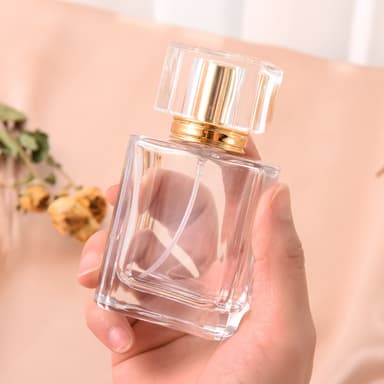 Påfyllbar sprayflaske for parfyme av glass Gull 50 ml