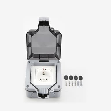 Vanntett vegguttak med deksel, med 2 USB-porter Grå