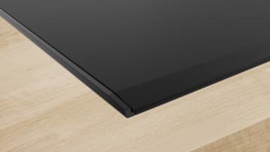 Bosch Platetopp med integrert ventilasjon PVQ695H26E