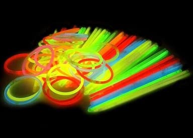 Glowsticks 100-pakning med armbånd - Blandede farger
