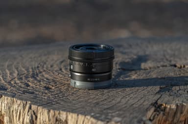 Sony FE 40mm f/2.5 G objektiv