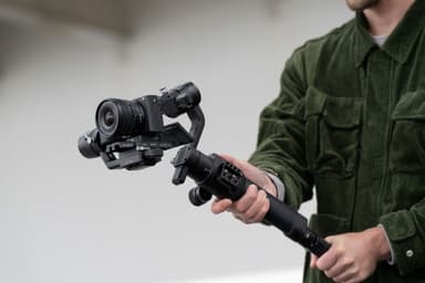 Sony E PZ 10–20 mm f/4 G objektiv