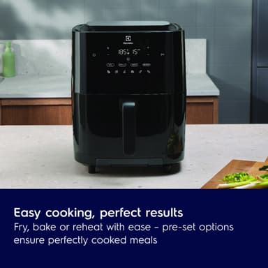 Electrolux Air fryer  EAF7SB