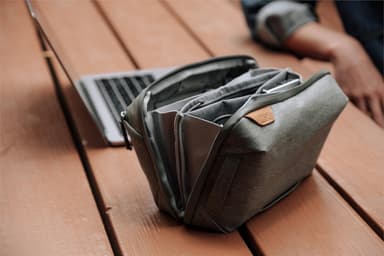 Peak Design Tech Pouch Sage