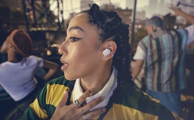 JBL Tune Buds 2 helt trådløse in-ear hodetelefoner (hvit)