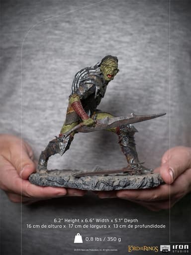 Iron Studios Ringenes Herre sverdkriger actionfigur (Uruk-hai)