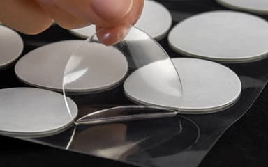 Runde dobbeltsidige klistremerker laget av nanotape Gjennomsiktig