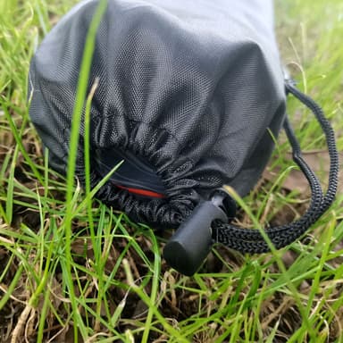 Oppbevaringspose for turstaver med stropp Sort