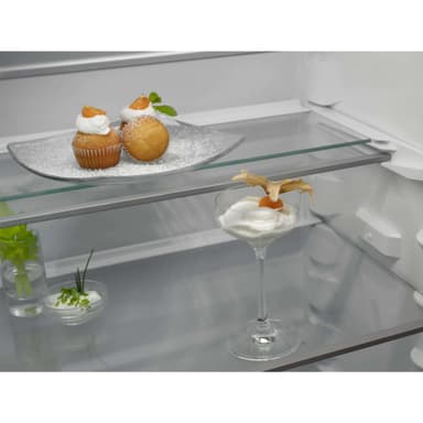 Electrolux Kombiskap ENG7TD18S Integrert