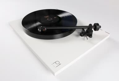 Rega Planar 1 Plus - Hvit matt