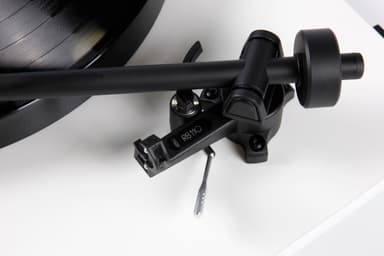 Rega Planar 1 Plus - Hvit matt