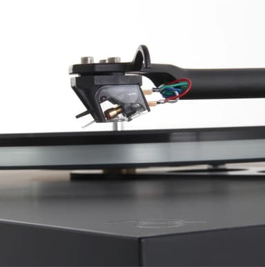 Rega Planar 6 m/Ania pickup