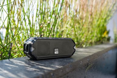Altec Lansing HydraJolt bærbar høyttaler (sort)
