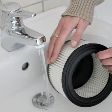 Askestøvsuger 1200 W, + 3 filtre 20l - svart