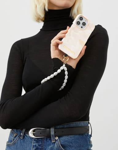 Printed Case iPhone 16 Rose Pearl Marble