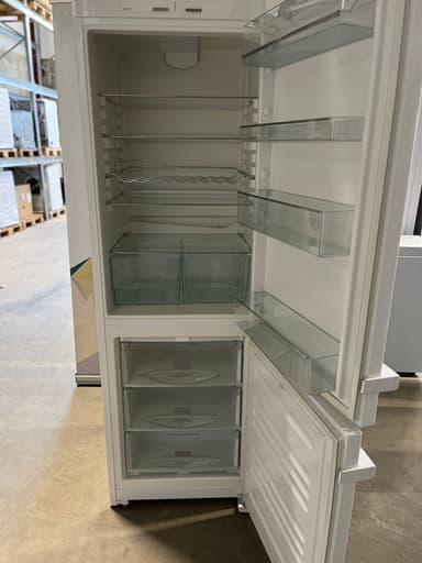 Miele KDN12823S kombiskap (182cm, hvitt) - brukt