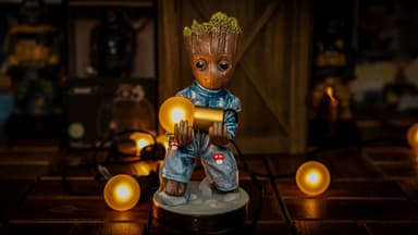 Cable Guys holder for telefon/kontroller figur (Toddler Groot)