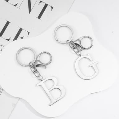 Moderne minimalistisk bokstavnøkkelring i rustfritt stål M