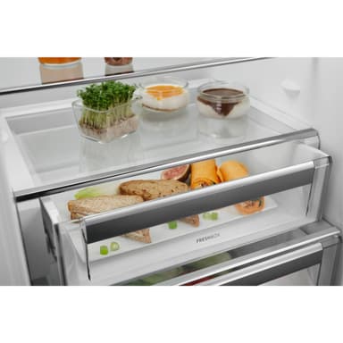 Electrolux kjøleskap LRB3DE18C innebygd