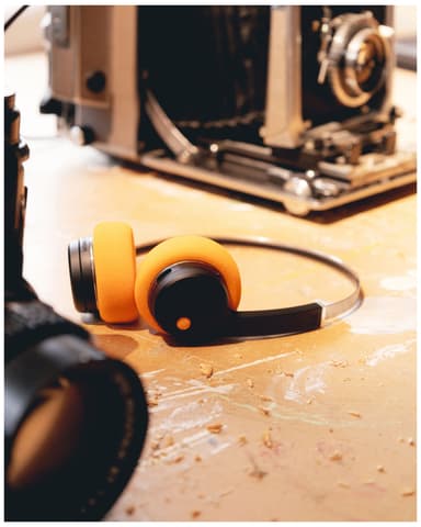 Defunc Mondo freestyle trådløse on-ear hodetelefoner (sort)