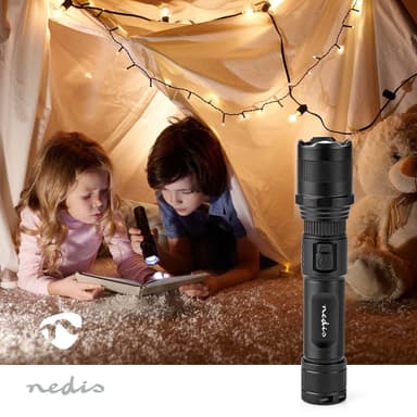 Nedis LED lommelykt | Batteri drevet | 3.7 V DC | 10 W | N/A | batterier følger med | Oppladningsbar | Nominell lysfluks: 1000 lm | Lysrekkevidde: 110 m | Strålevinkel: 9.5 °