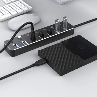 NÖRDIC 7-ports hub USB-C 3.0 5Gbps med individuell bryter 25 cm kabel svart aluminium