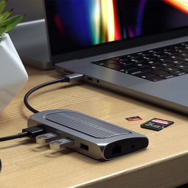 Satechi USB4 Multiport USB hub