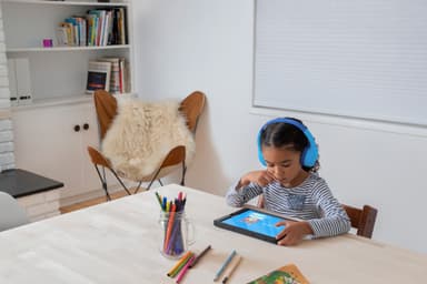 Belkin SoundForm Mini trådløse on-ear hodetelefoner (blå)
