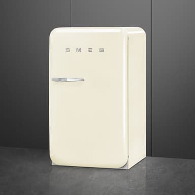 Smeg 50 s Style kjøleskap FAB10HRCR6 (krem)