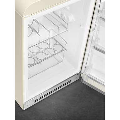 Smeg 50 s Style kjøleskap FAB10HRCR6 (krem)