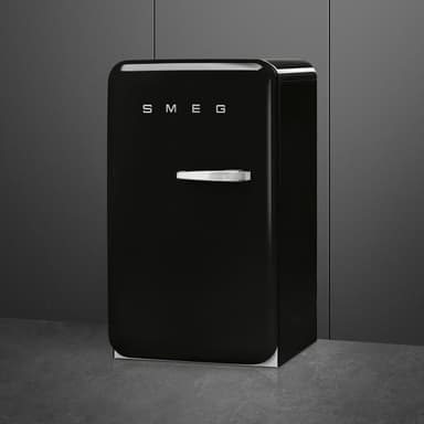 Smeg 50 s Style kjøleskap med fryser FAB10LBL6 (sort)
