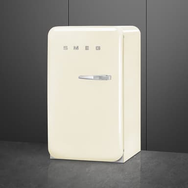 Smeg 50 s Style kjøleskap FAB10HLCR6 (krem)