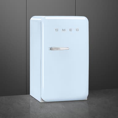 Smeg 50 s Style kjøleskap FAB10HRPB6 (pastellblå)