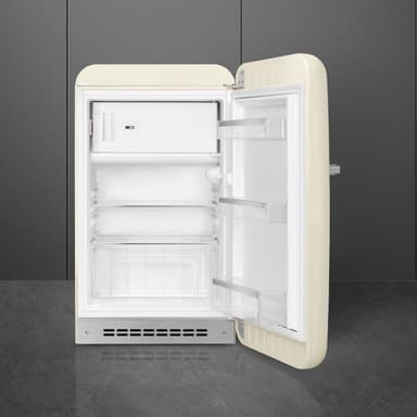 Smeg 50 s Style kjøleskap med fryserFAB10RCR6 (krem)
