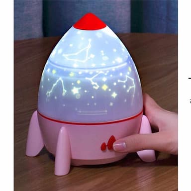 Rakett-nattlampe med stjerneprojektor & utbyttbare motiver