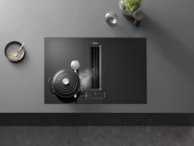 Miele Platetopp med integrert ventilasjon KMDA 7676 FL-U BlackPerfection