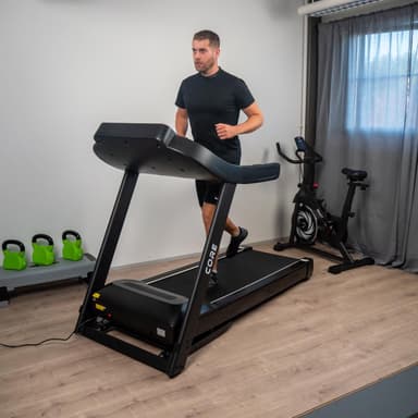 Core Tredemølle 5000