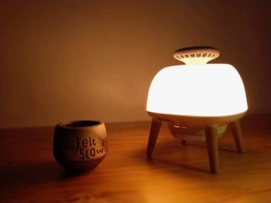 Stylies Reva myggfanger med UV-lys og lampe
