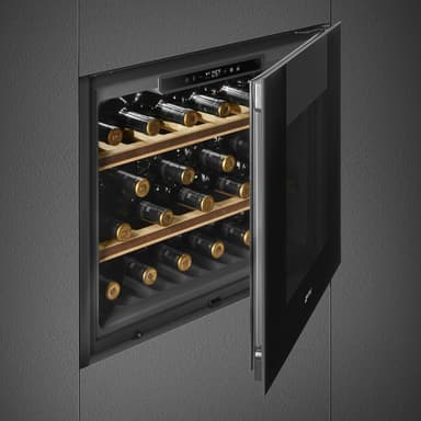 Smeg Drinks chiller CVI121B3
